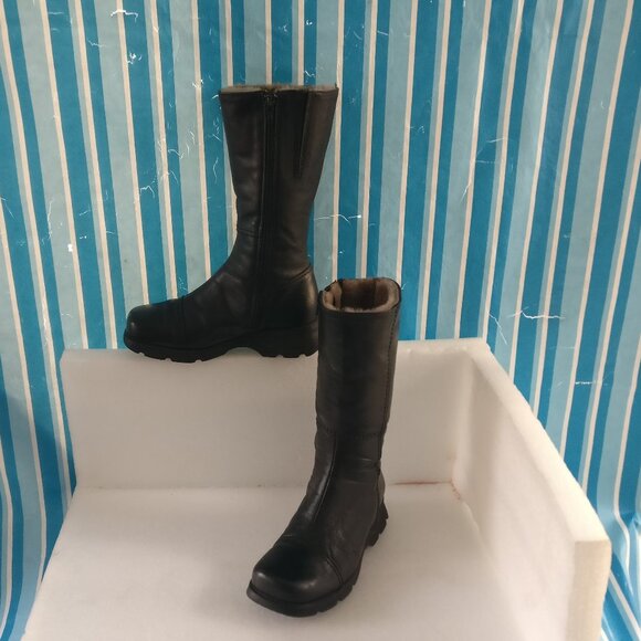 Women 6us La Canadienne Mouton Tall Shearling Boot for extreme winter rated -45 - Picture 1 of 8